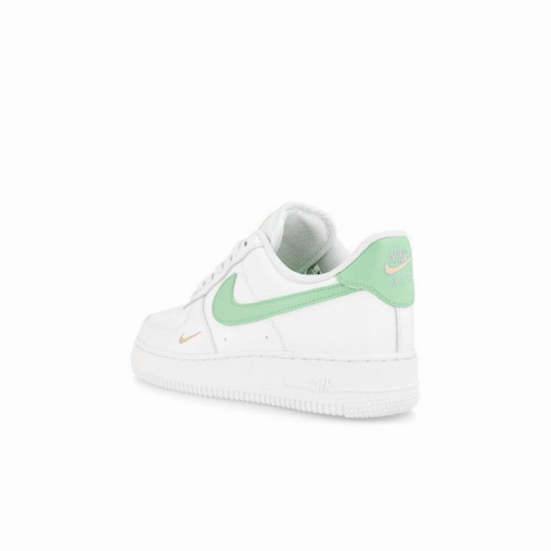 Nike Air Force 1 Essential - Branco e Verde