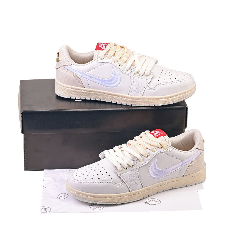 Nike Air Jordan 1 Retro Low OG Trophy Room Away - Branco/Off White