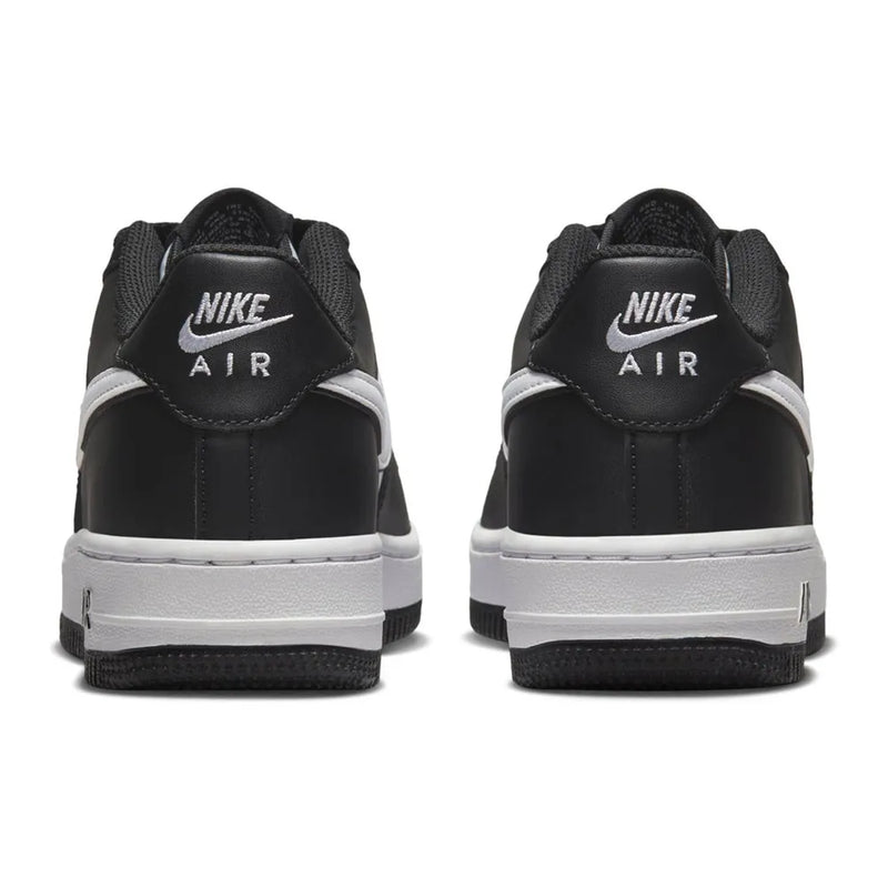 Nike Air Force 1 Panda - Preto e Branco